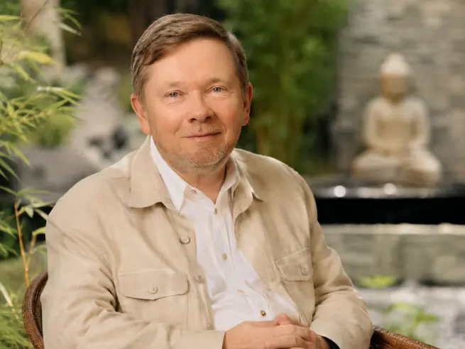 Retrato do autor espiritual Eckhart Tolle